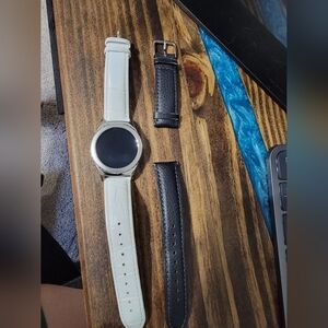 Samsung Gear S2 Smartwatch Silver Wifi BT